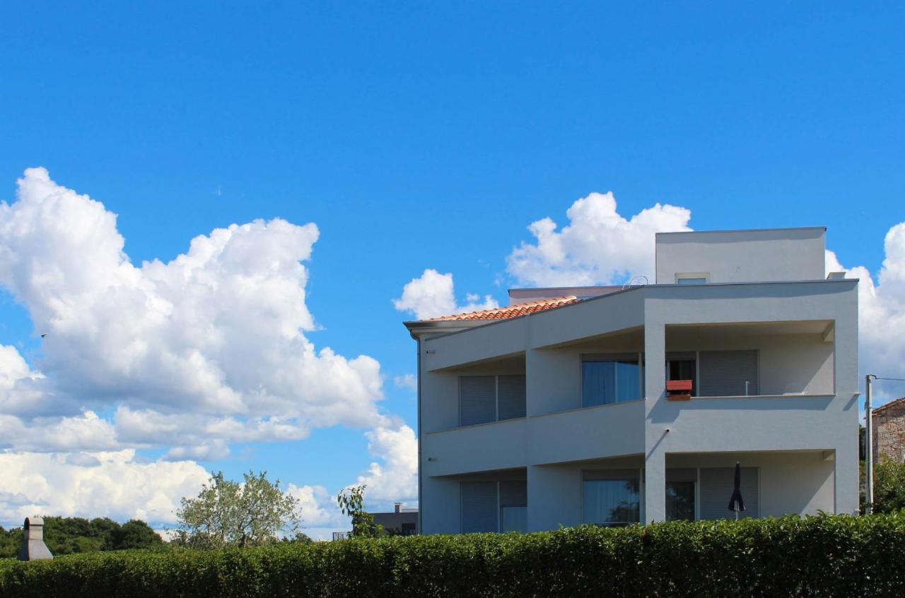 Apartment Fiorella Porec Ngoại thất bức ảnh